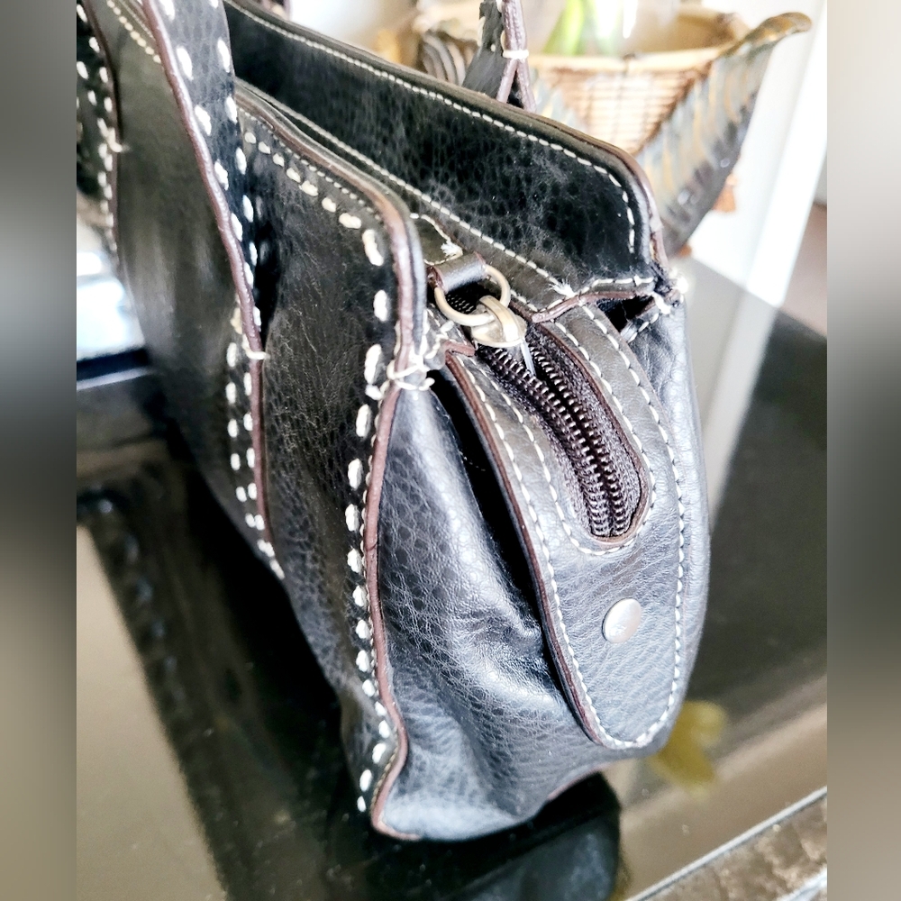 Relic Hannah Contrast Stitching Shoulder Bag Vegan Leather Black 12"×7"×3" NEW - Picture 7 of 16